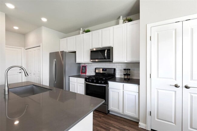 Building Photo - 1206 Beechtree Ln