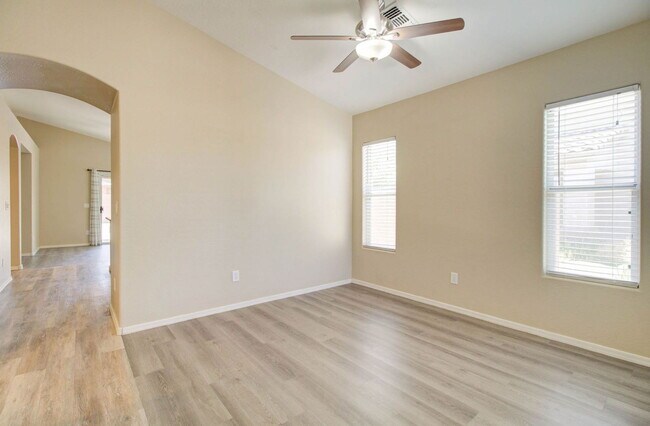 Building Photo - 41375 W Cahill Dr