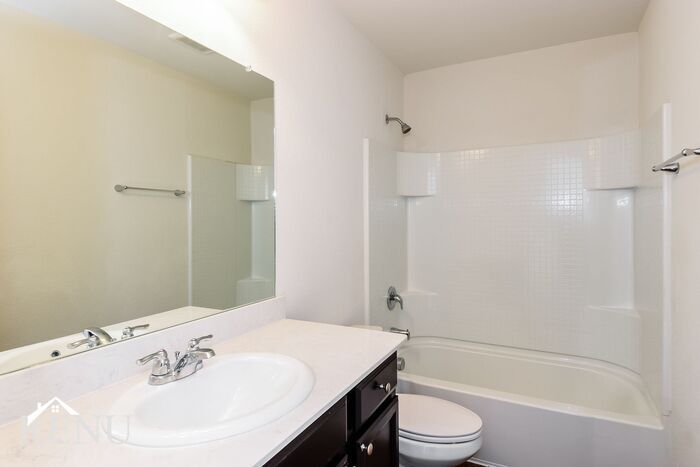 Building Photo - 6005 Mojave Dr