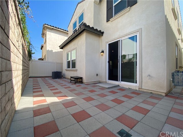 Building Photo - 867 Harvest Ave