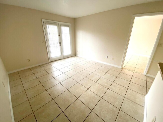 Building Photo - 10209 N Alafaya Trail