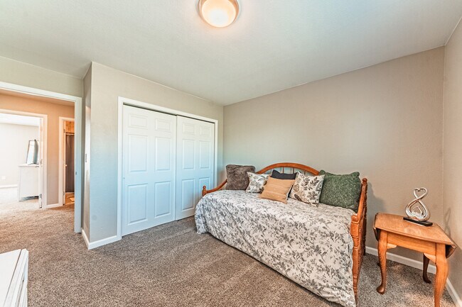 Building Photo - 3158 Breckenridge Dr W
