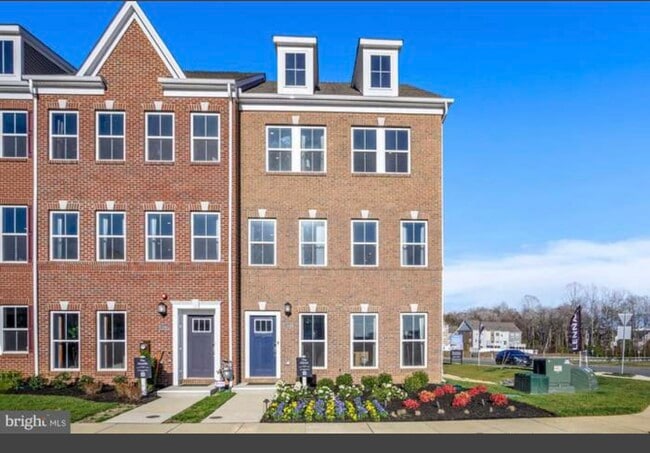 Primary Photo - 4146 Skipton Pl