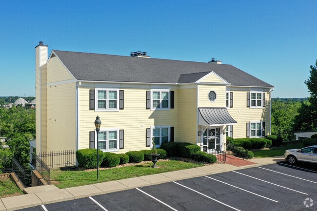 Building Photo - Fitzroy Louisville