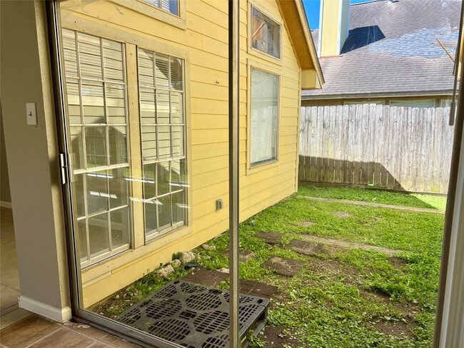 Building Photo - 6503 Marinwood Dr