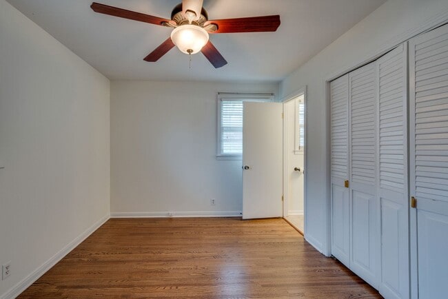 Building Photo - 514 Continental Dr