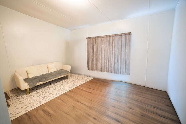 Building Photo - 20511 N Sabine Dr