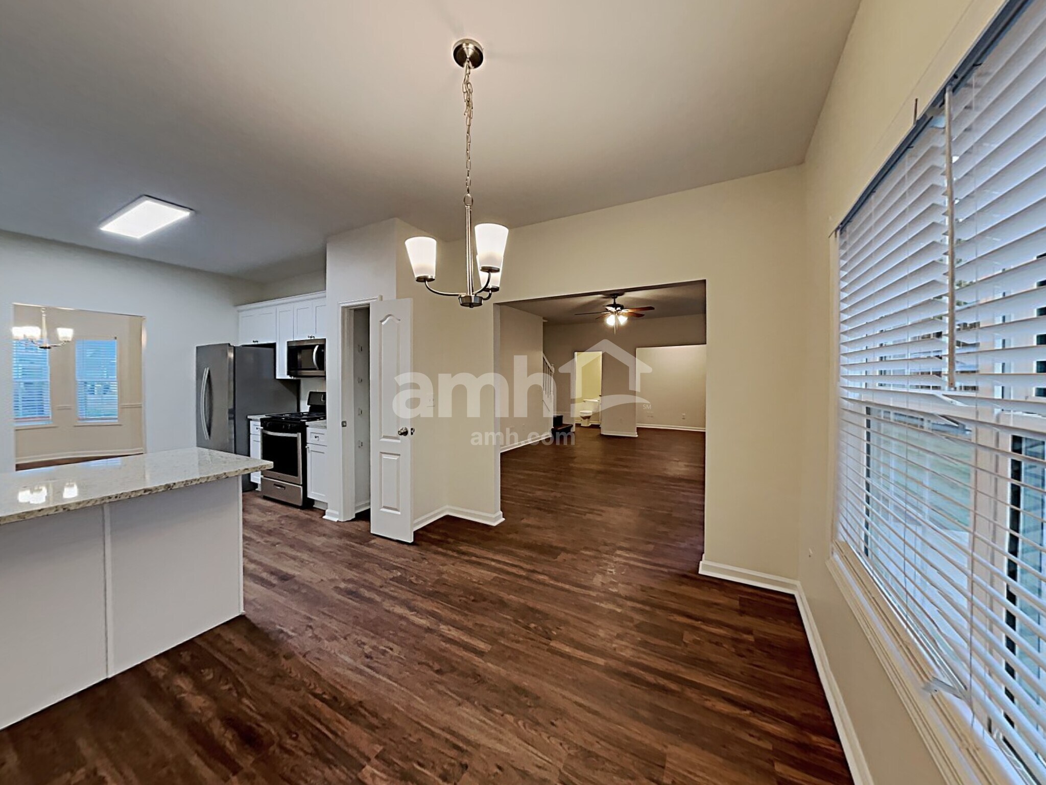 Building Photo - 92 Brookvalley Crossing