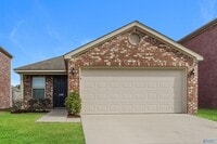 Building Photo - 119 Darrow Creek Dr
