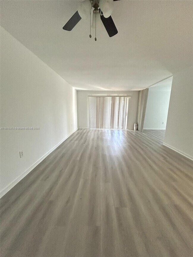 Building Photo - 11905 NE 2nd Ave