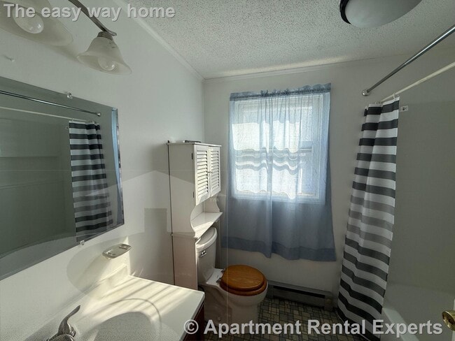 Building Photo - 7 Myrtle St