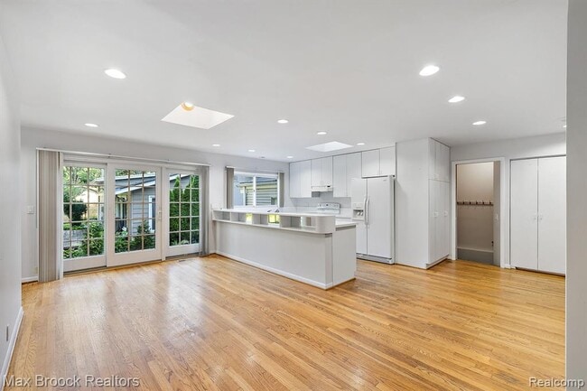 Building Photo - 966 Woodlea St