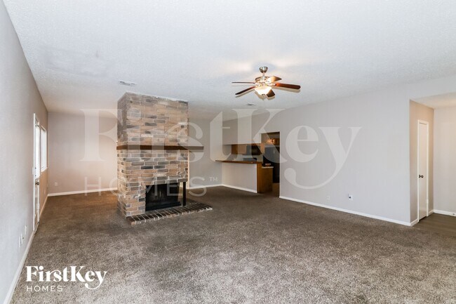 Building Photo - 18115 Brooknoll Dr