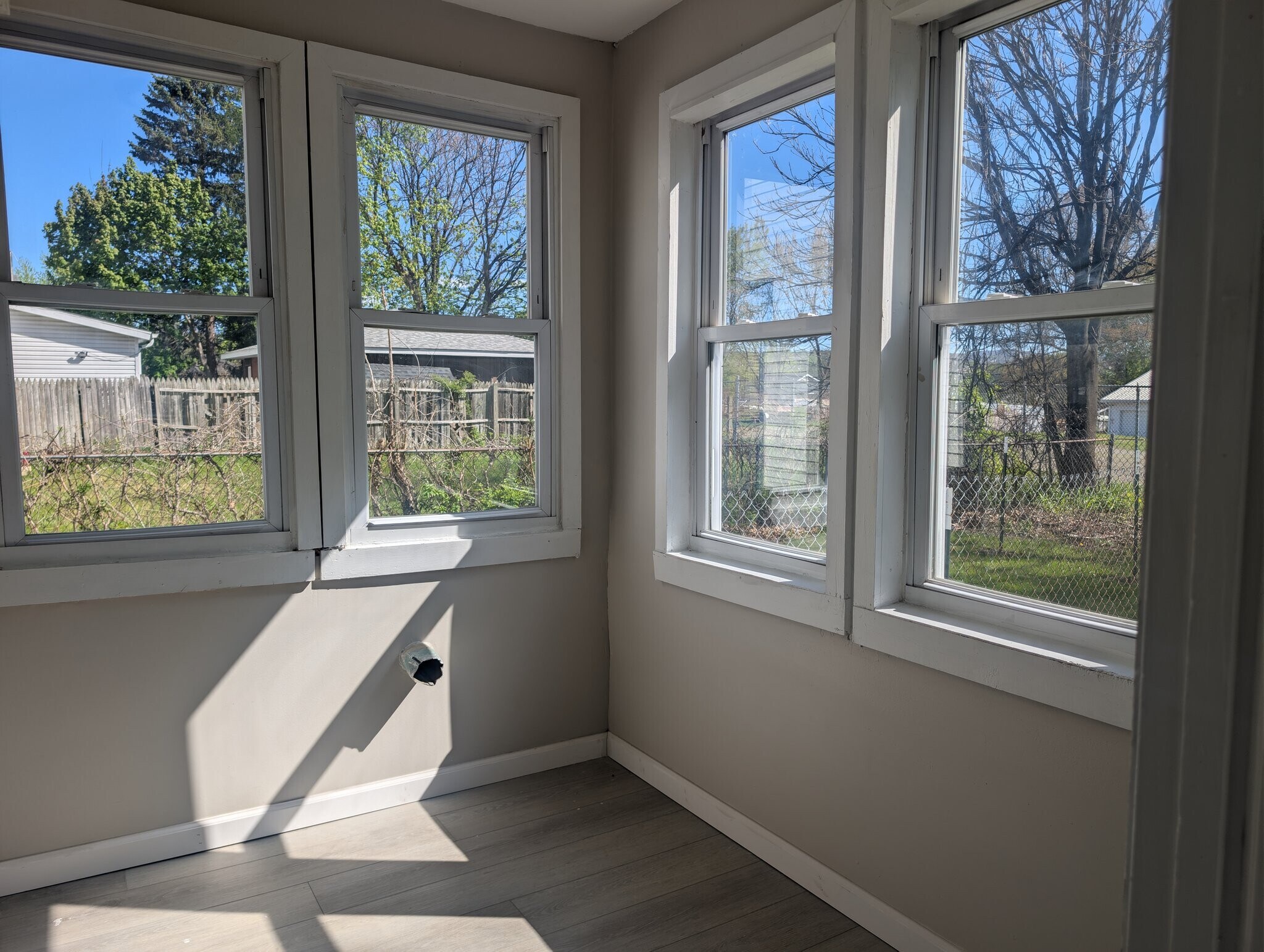 Building Photo - 500 Marion St