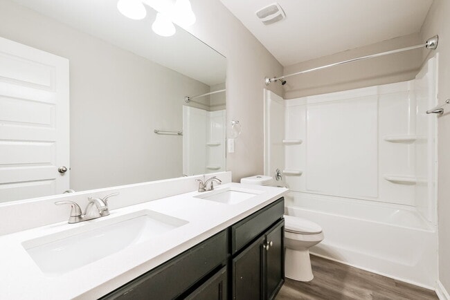 Building Photo - 3992 Tyne Ct