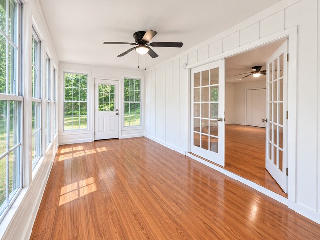 Building Photo - 2579 Bonnybrook Dr SW