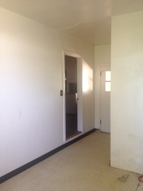 Building Photo - CLASSIC HOME CORNER LOT HARDWOOD FLOORS