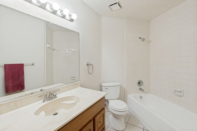 Building Photo - 7803 Forest Ranch