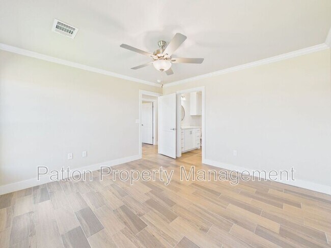 Building Photo - 9780 Elite St