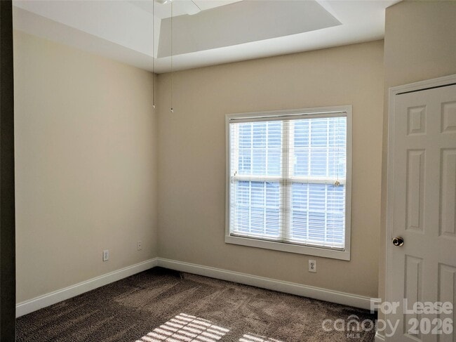 Building Photo - 917 Shearer St