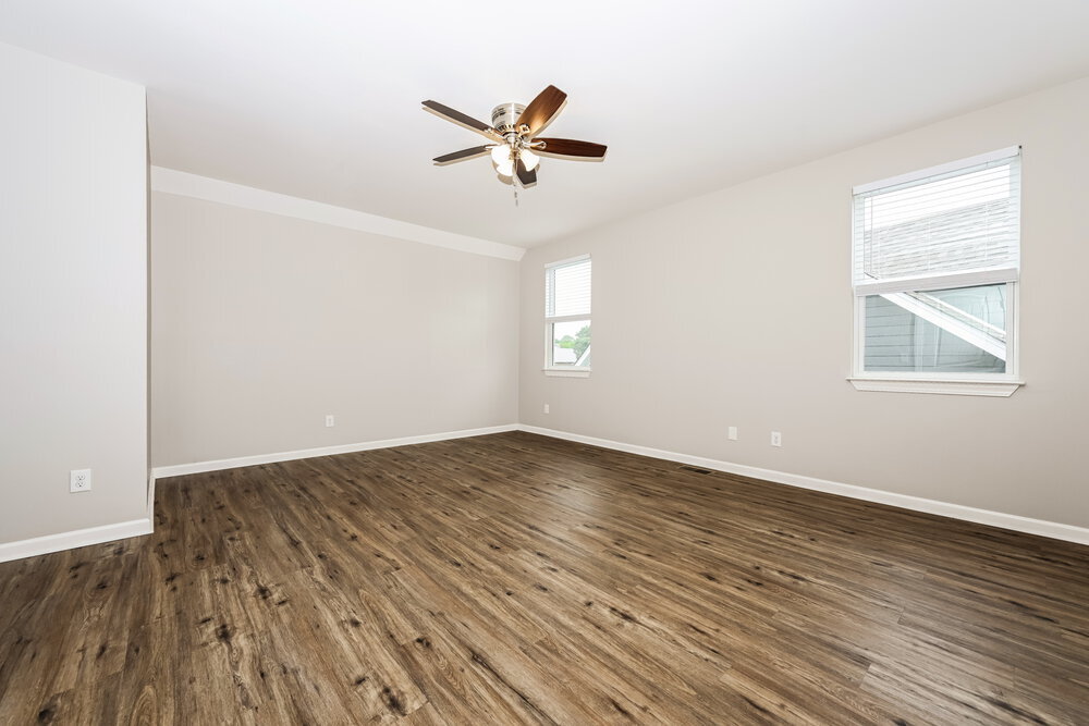 Building Photo - 513 Sarver Ave