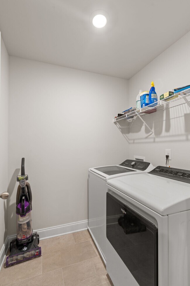 Building Photo - 4510 Skywood Ln
