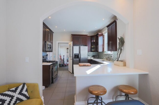 Building Photo - 2220 W 31st Ave