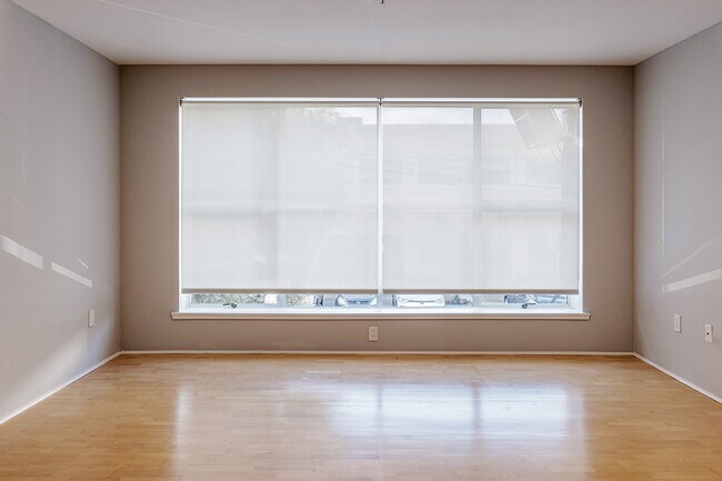 Building Photo - 755 Florida St