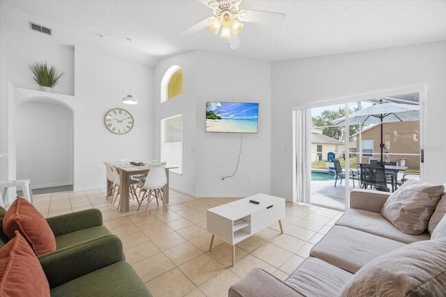 Building Photo - 1518 Gulfview Dr