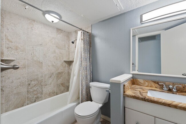 Building Photo - 12100 Melville Dr