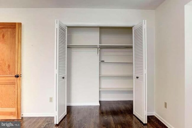 Building Photo - 7110 Ayers Meadow Ln