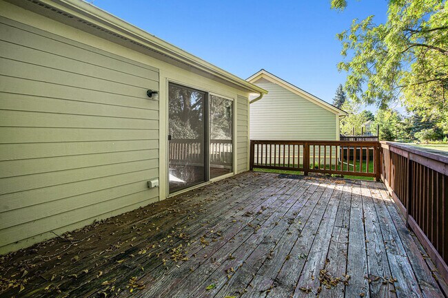 Building Photo - 4058 Boulder Pond Dr