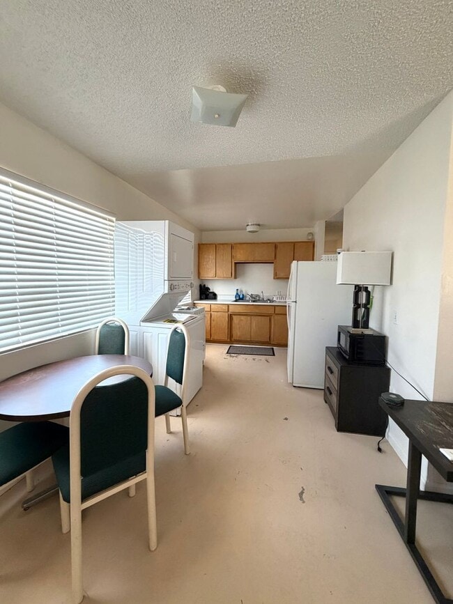Building Photo - 76233 Amboy Rd