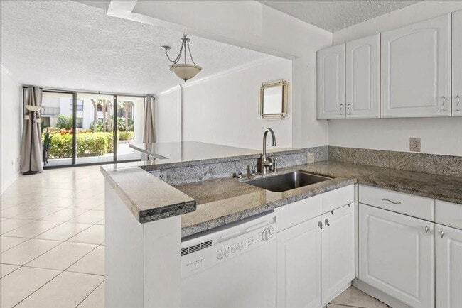 Building Photo - 3545 S Ocean Blvd