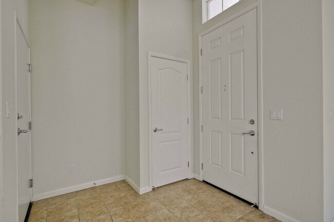 Building Photo - Wow! What a Great Home! Available Now!