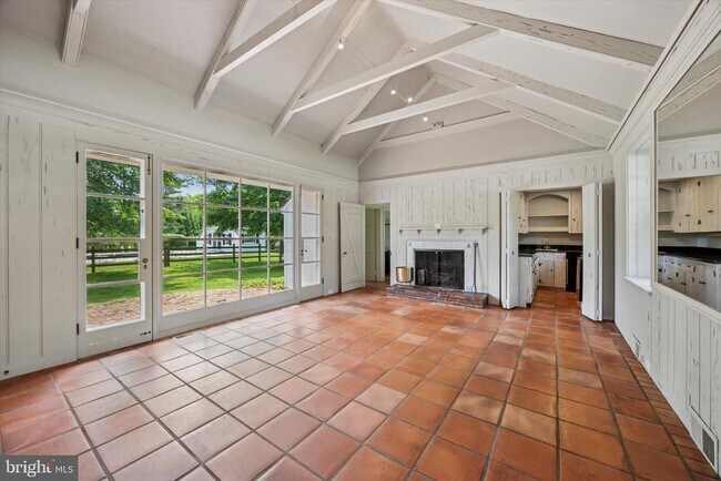 Building Photo - 1024 N Spring Mill Rd
