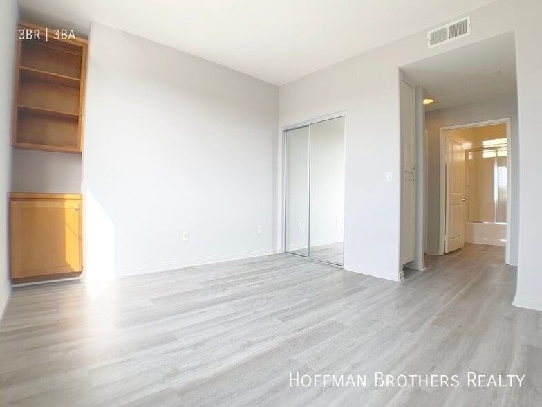 Building Photo - 7395 W Manchester Ave