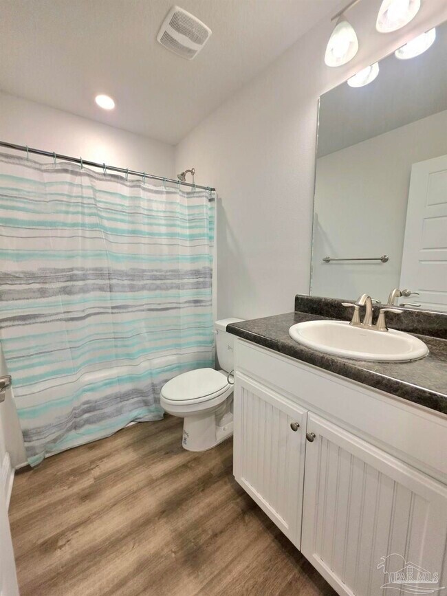 Building Photo - 1813 Leigh Lp