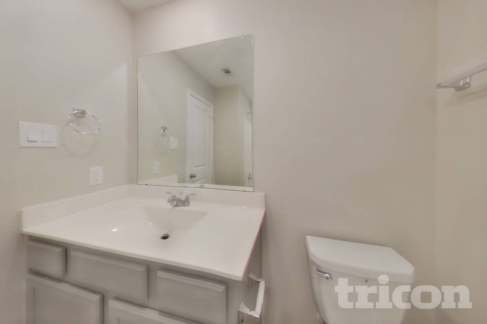 Building Photo - 212 Seven Pnes Dr