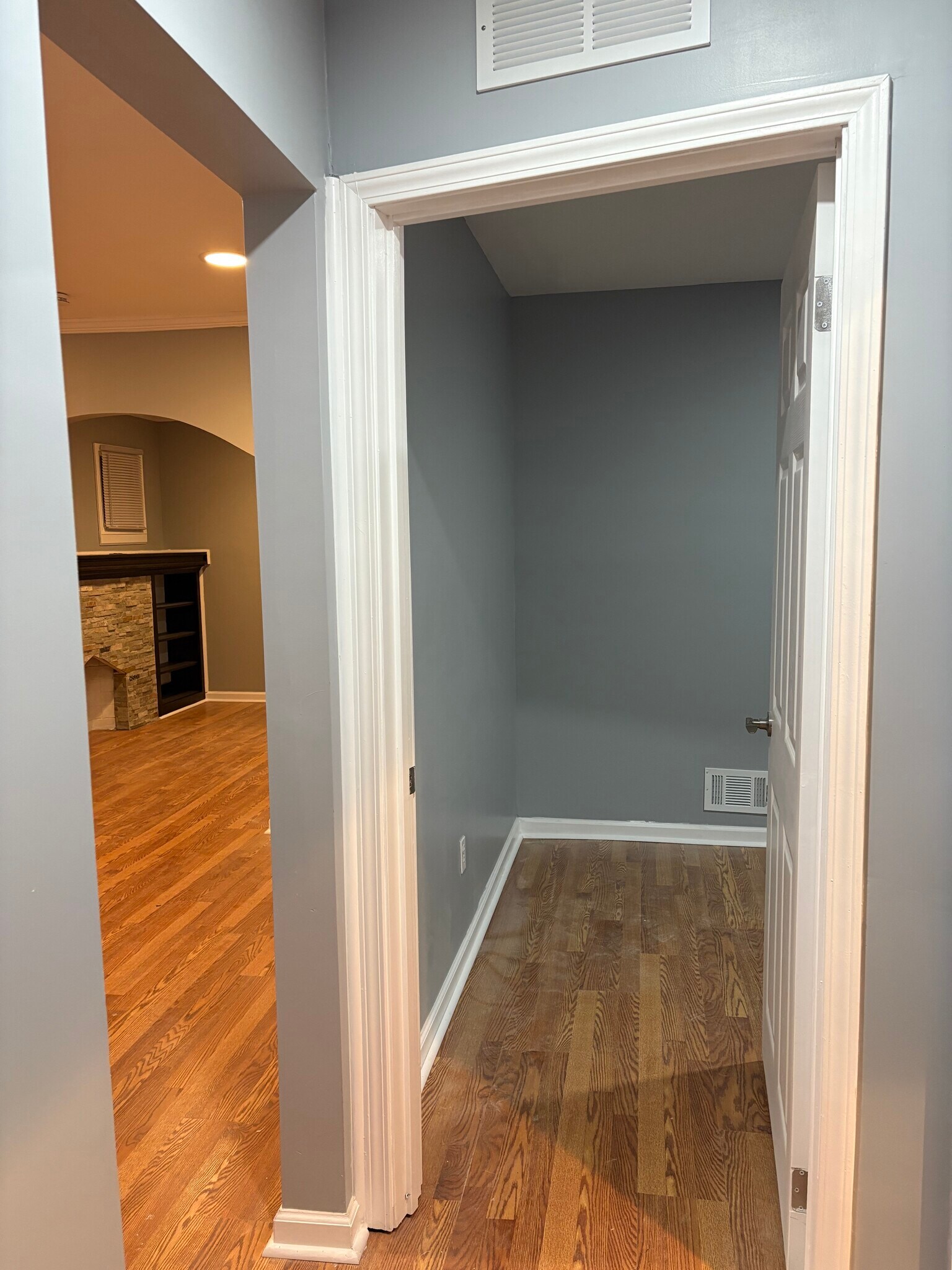 Building Photo - 15886 Northlawn St