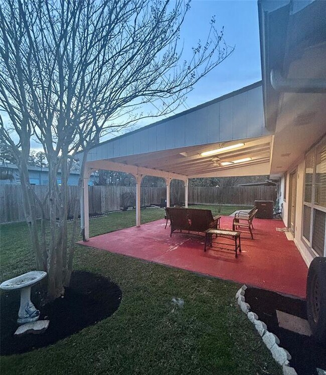 Building Photo - 14411 Cypress View Dr