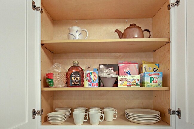 Building Photo - 1532 North Ave