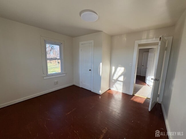 Building Photo - 903 Park Ave