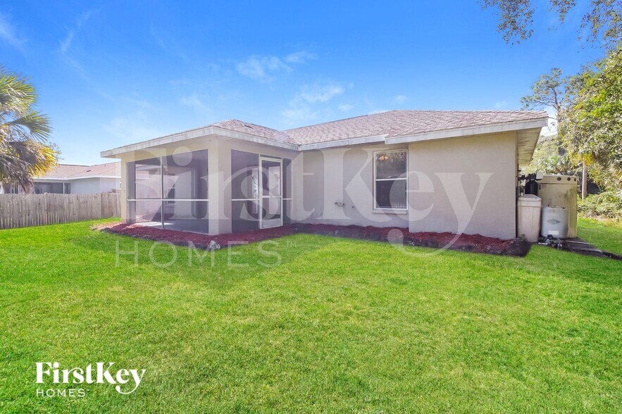 Building Photo - 2486 Malibu Ln