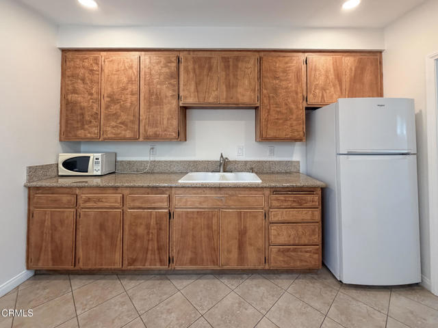 Building Photo - 1065 Belfast Ln