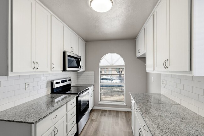 Building Photo - 3BR/2.0BA Single Family - Carrollton