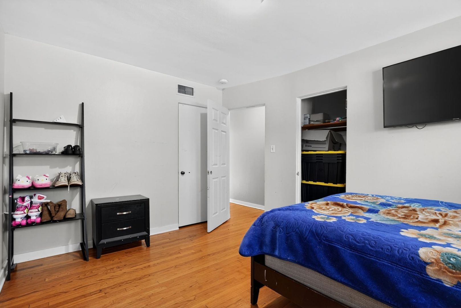 Building Photo - 800 W Joliet St