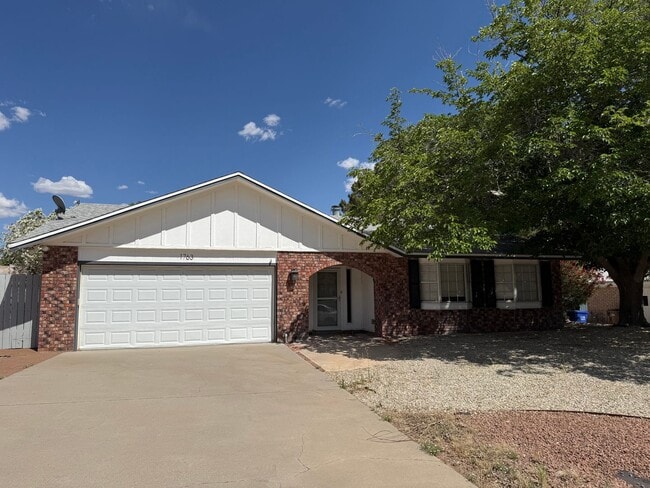 Building Photo - Charming 3-bedroom, 2-bath home in Las Cruces