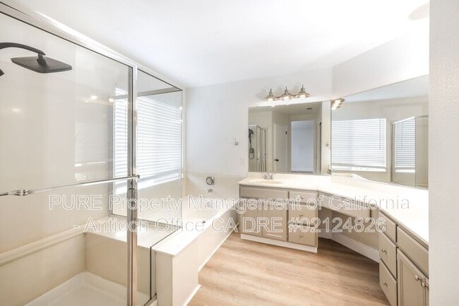 Building Photo - 2332 Weston Ct