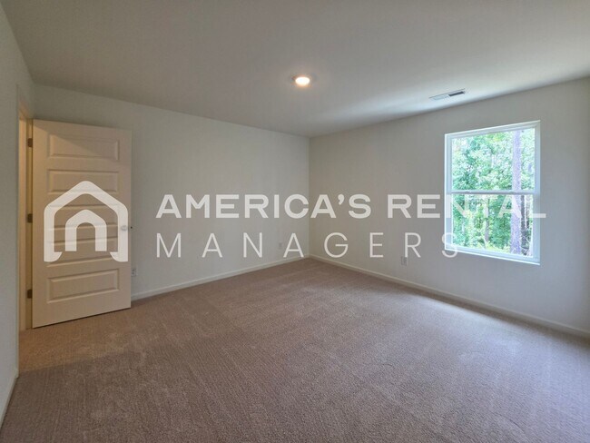 Building Photo - Spacious Home for Rent in Calera, AL!